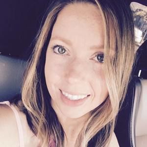 Meet your Posher, Leeann